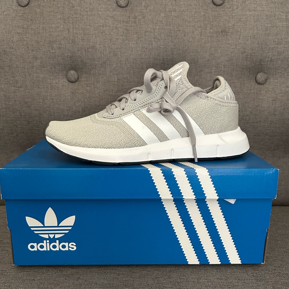 Adidas Swift Run Gray Tennis Shoes Women’s Size 7 - Brand new, never worn.